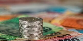 Jaki jest koszt robocizny pokrycia dachu?