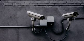 Ile prądu zużywa monitoring?