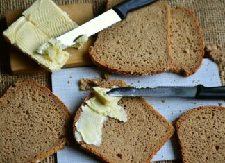 Jakim olejem smarować drewno? Jakim olejem smarować drewno?