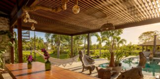 Taras przed domem jednorodzinnym