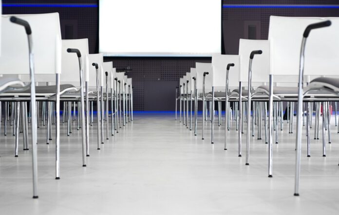 Stoły konferencyjne